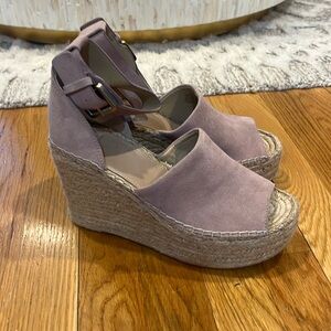 Marc Fisher Mladalyn5 Sandals Never Worn